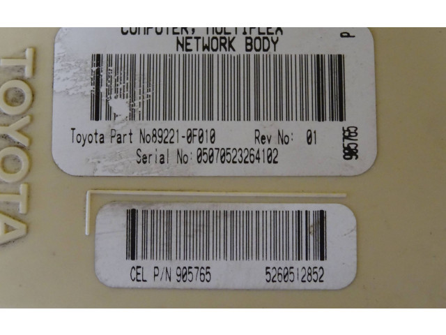 Блок предохранителей 89221-0F010, 892210F010 Toyota Corolla Verso AR10