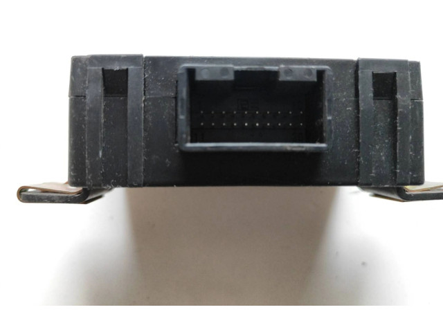 Pojistková skříňka Блок управления сигнализации 8L0951173 Audi A8 S8 D2 4D 1999