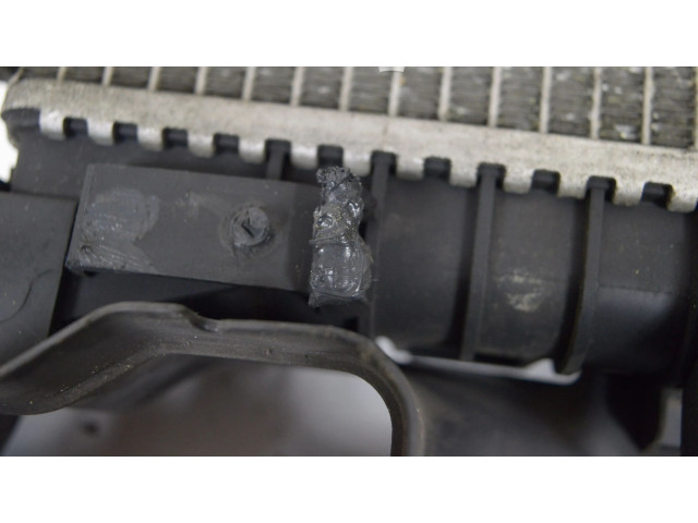 Радиатор охлаждающей жидкости    Volvo XC60   для двигателя D 5244 T14