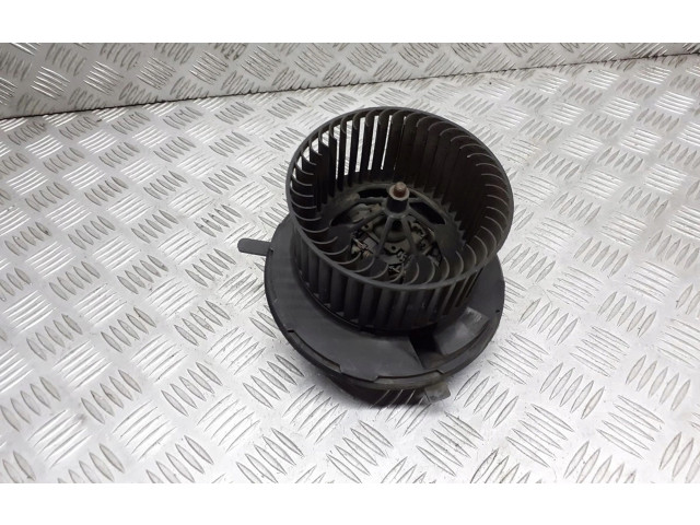 Вентилятор печки 983226 Skoda Octavia Mk2 (1Z)