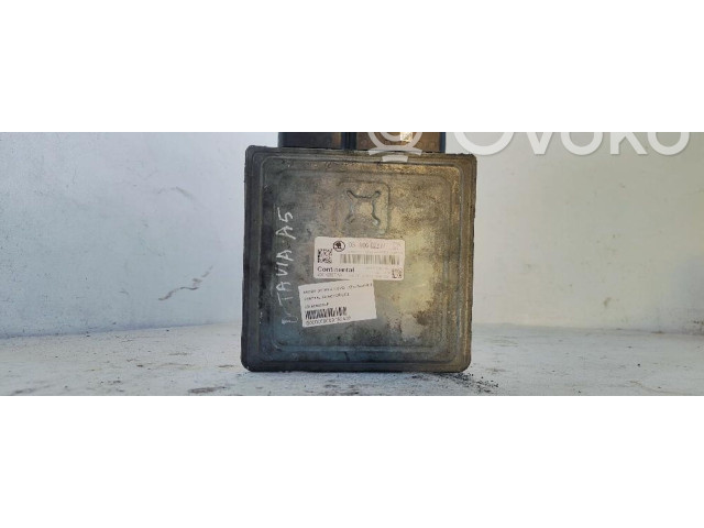 Блок управления двигателя 03L906023NF Skoda Octavia Mk2 (1Z)