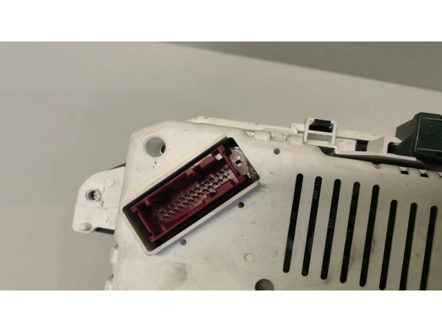 Přístrojová deska Land Rover Freelander 2004 YWY100460, 8RCV3433MHZ