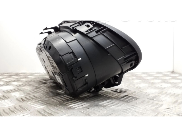 Панель приборов 5E0920971D Skoda Octavia Mk3 (5E)