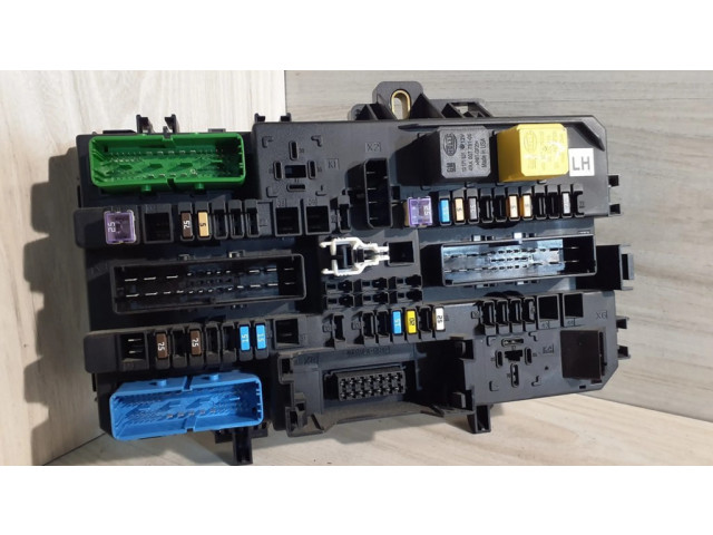 Pojistková skříňka 5DK00866924, 13268286 Opel Zafira B 2010