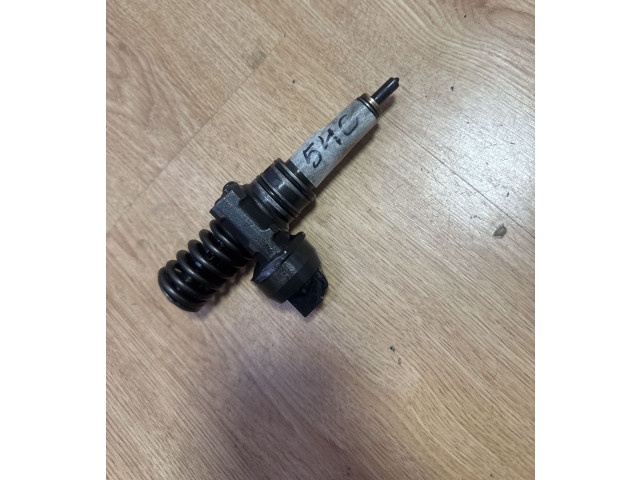 Vstřikovač 0414720313, 038130073BN Volkswagen Caddy