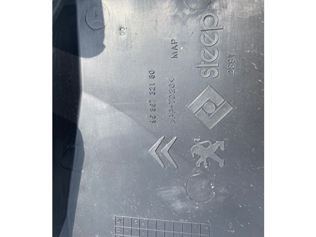 Блок предохранителей 9686732080, 9686732180 Citroen C5