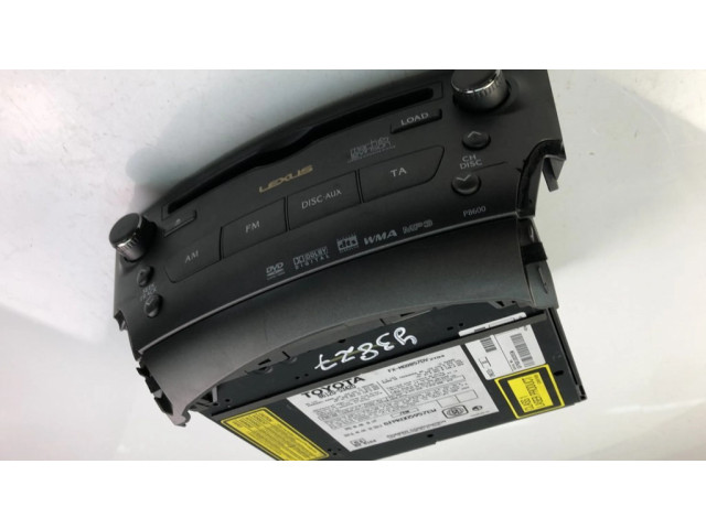 Радио/ проигрыватель CD/DVD / навигация