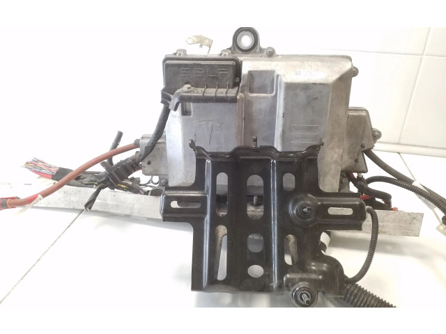 Řídící jednotka 111248500A   Tesla Model 3 2020