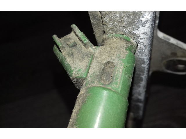 Форсунка 1021146, 9202710    Volvo V70   