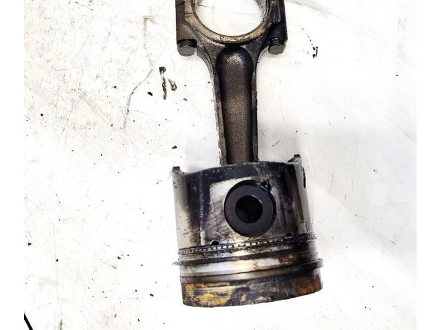 Поршень с шатуном Peugeot 406