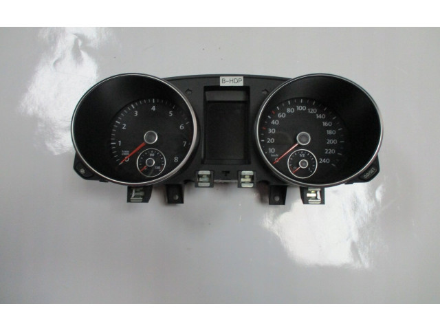 Панель приборов 5K7920871 Volkswagen Golf VI