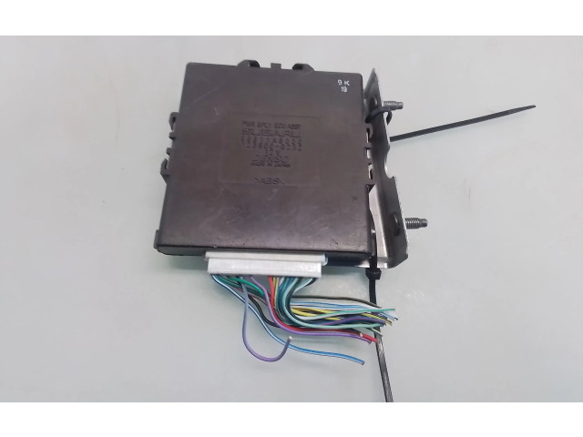 Блок управления 88811AG030 Subaru Forester SH