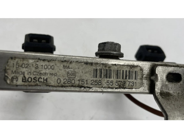 Vstřikovač 55572731 Opel Corsa E pro benzínový motor 1.4 B14xer