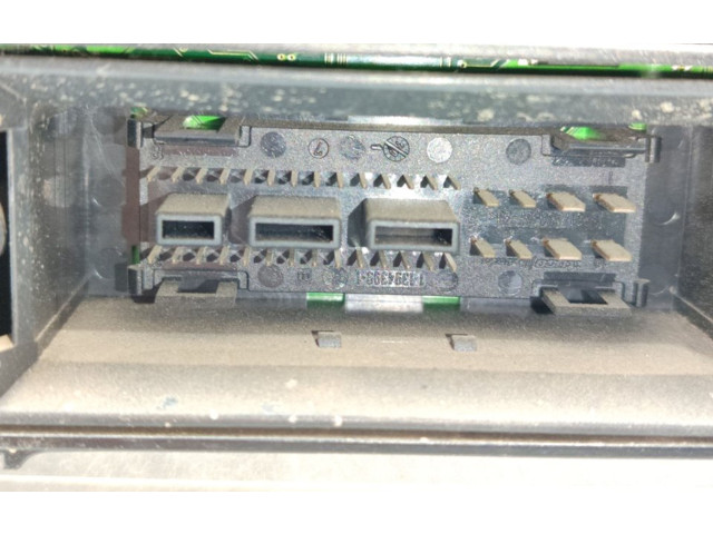 Панель приборов 2K0920841C   Volkswagen Caddy       