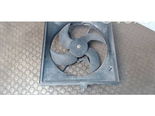 Вентилятор радиатора         Mitsubishi Carisma 