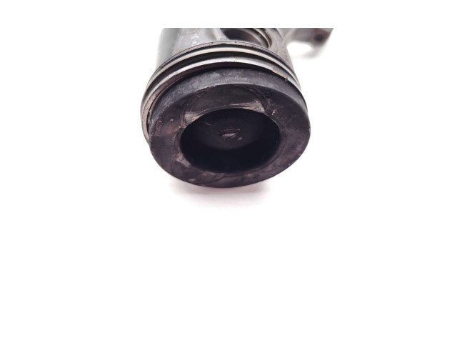 Píst K9K636 Nissan Juke I F15 K9K636