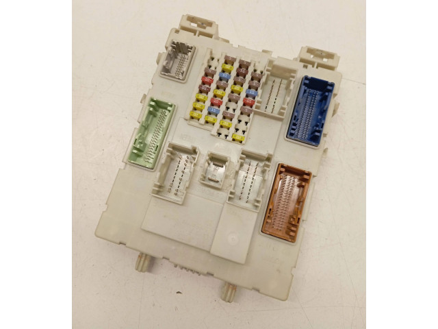 Блок предохранителей AB3914A073BL, 6408019297 Ford Ranger