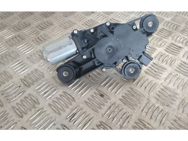 Моторчик заднего дворника 0390201823    Ford Focus