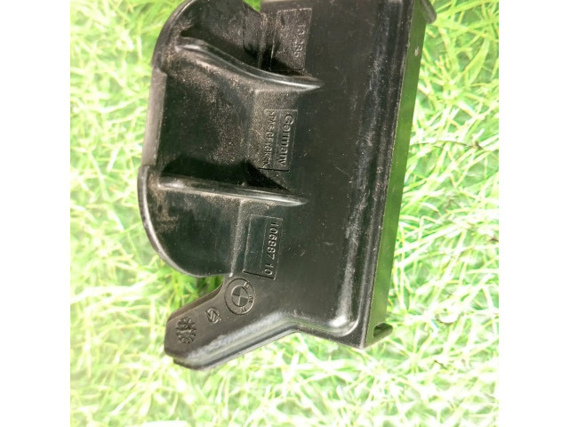 Pojistková skříňka 106887 BMW M6 2007