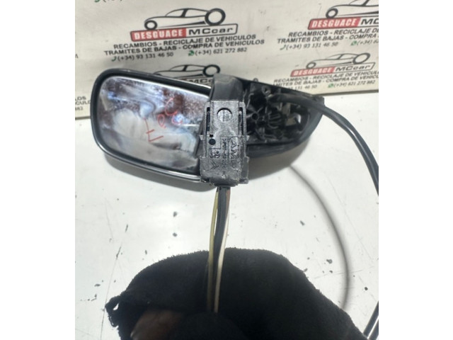 Zpětné zrcátko Peugeot 307 2002