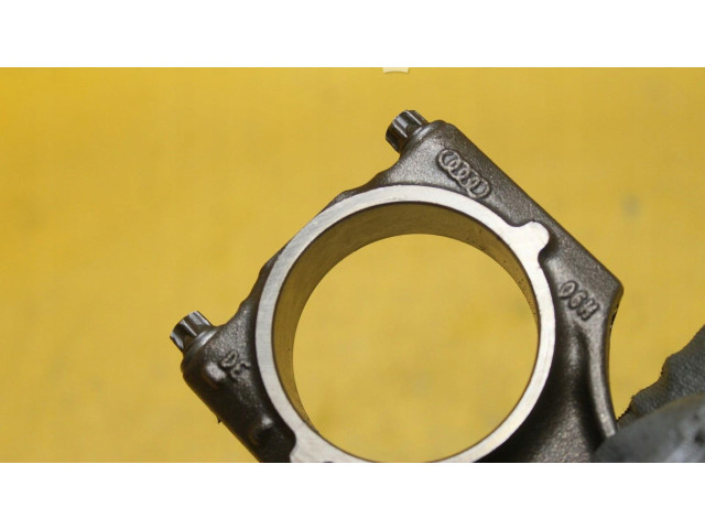 Поршень с шатуном Skoda Octavia Mk2 (1Z)