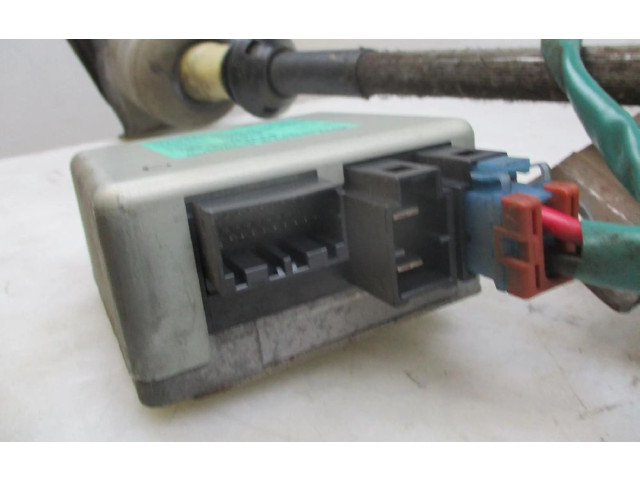 Рулевая рейка 8200711618, 8200711618 Renault Clio II 2001 - 2005 года