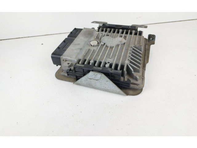 Řídící jednotka 03L906023PA, 03L907425C Volkswagen Caddy 2011