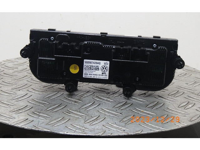 Блок управления климат-контролем 5G0907426AQ   Volkswagen Golf VII