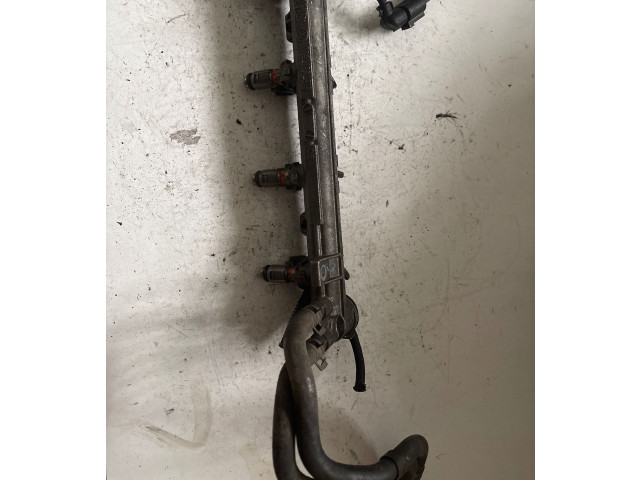 Топливная рампа 036133319 Audi A3 S3 8P для двигателя BLS