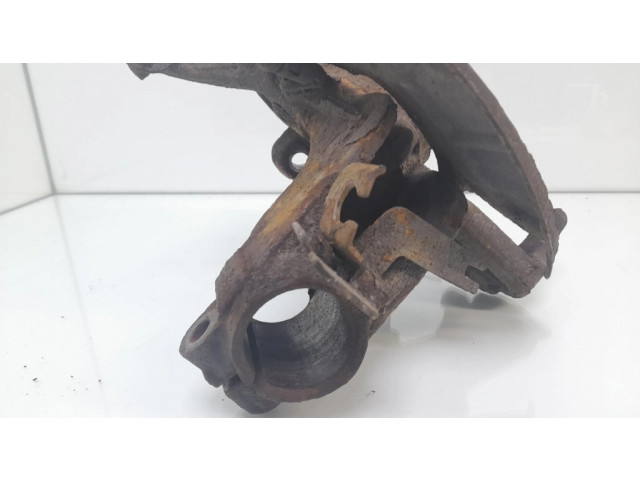 Передний поворотный кулак (ступица, цапфа)