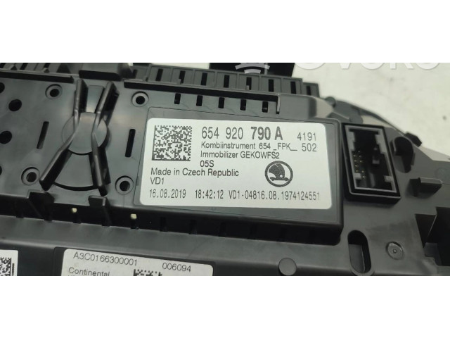 Панель приборов 654920790   Skoda Kamiq       
