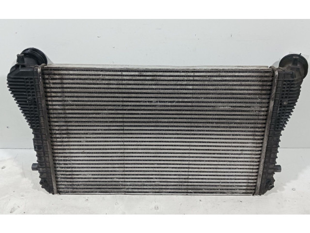 Интеркулер  1K0145803L   Volkswagen Touran I 