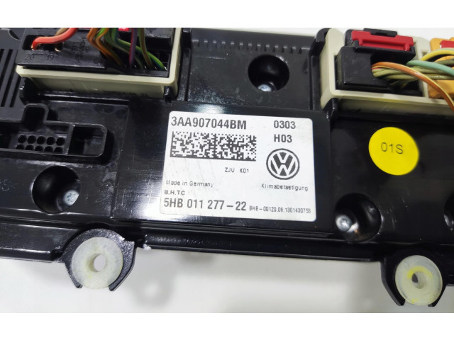 Блок управления климат-контролем 5HB011277 Volkswagen Jetta VI