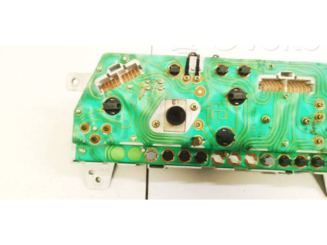 Přístrojová deska Hyundai Lantra II 1999