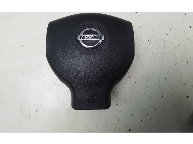 Подушка безопасности водителя 2417858   Nissan Tiida C11