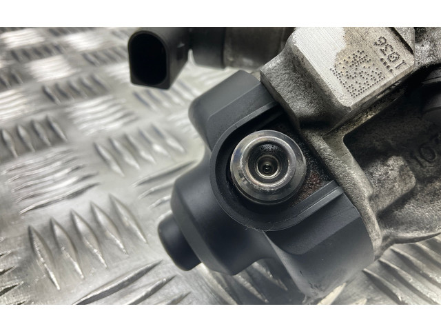 Топливный насос    04L130755D   Seat Leon (5F)