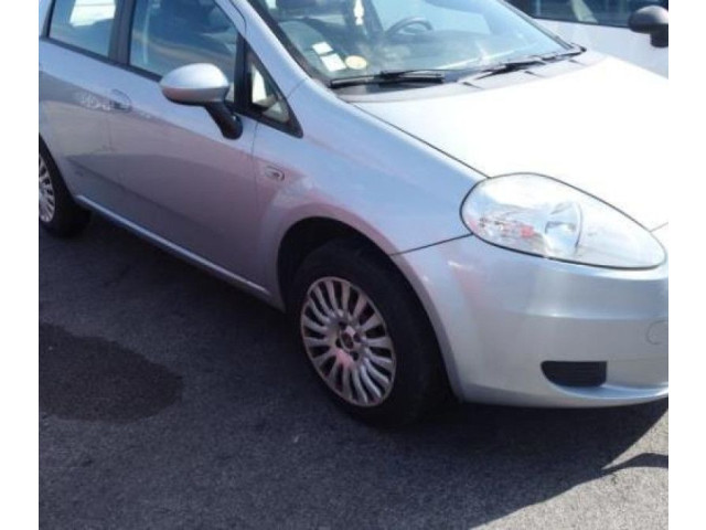 Блок АБС 71748625   Fiat  Grande Punto   -  года