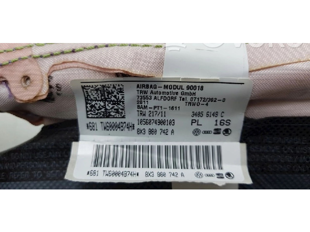 Боковая подушка безопасности 8X3880742A, 8X3880742A   Audi A1
