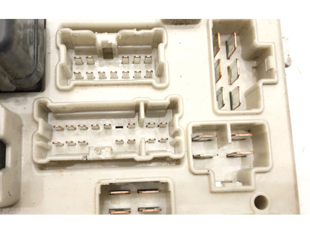 Pojistková skříňka 284B7CD71A Nissan Murano Z50 2003