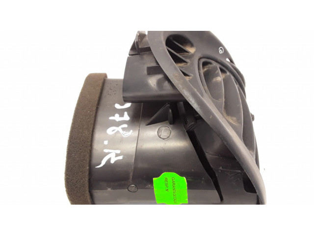 Боковая воздушная решётка