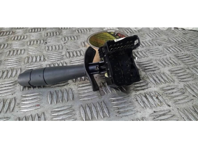 Ручка стеклоочистителей 6001549644 Dacia Logan I