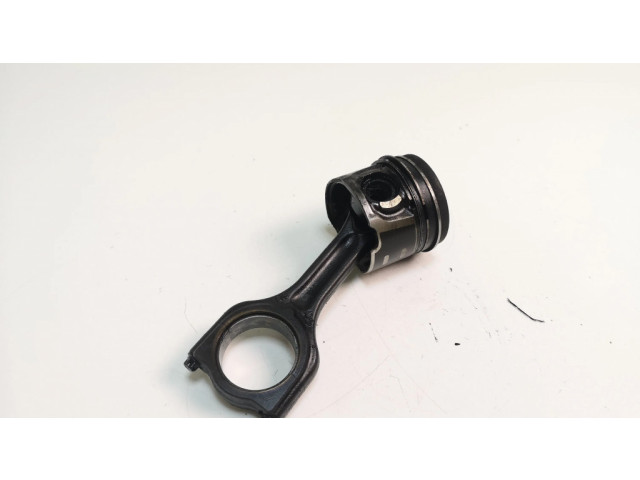 Píst Ford Focus pro naftový motor 1.6