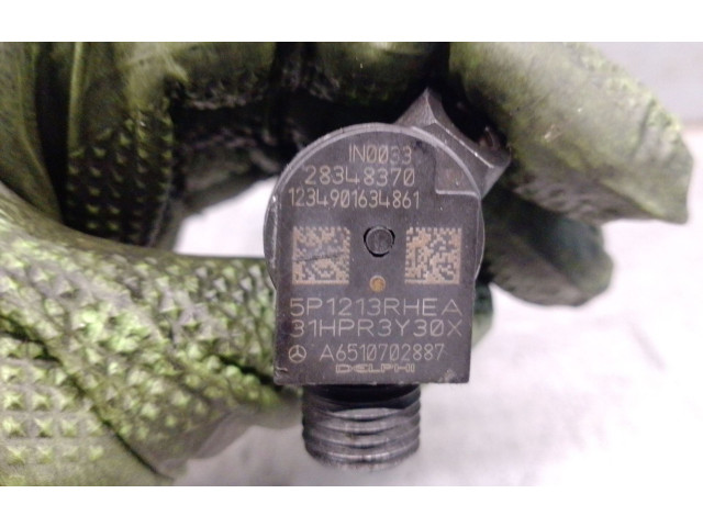 Vstřikovač A6510702887, 28348370DELPHI Mercedes-Benz E A207 651911