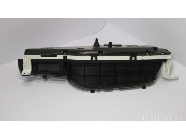 Přístrojová deska Toyota Verso 2010 838000F070