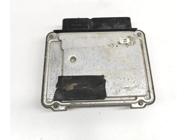 Блок управления двигателя 045906013Q, 045906013E Skoda Fabia Mk2 (5J)