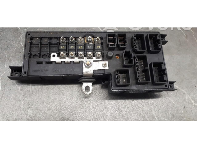 Блок предохранителей 518826003 Volvo XC90