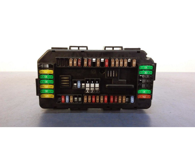 Pojistková skříňka 938906801 BMW 3 F30 F35 F31 2015