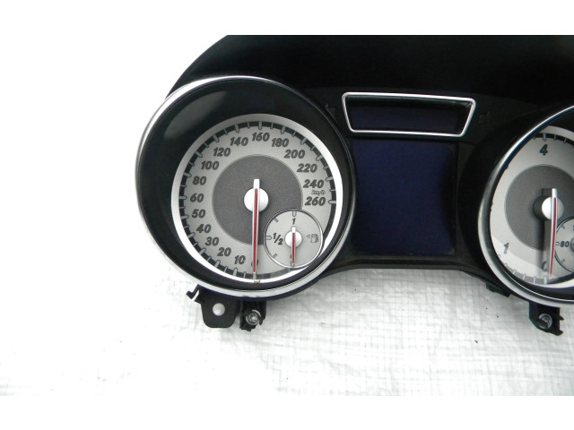 Přístrojová deska Mercedes-Benz CLA C117 X117 W117 2013 A1179006700, 0263697030