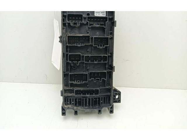 Блок предохранителей 911603E070 KIA Sorento