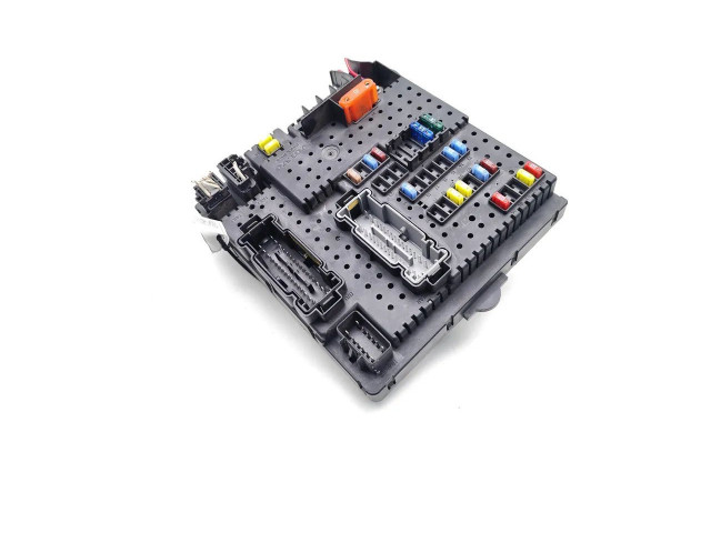 Блок предохранителей 31314469, 28242073 Volvo XC90